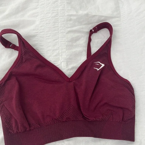 Gymshark Maroon Sports Bra and Shorts Set - Picture 6 of 8